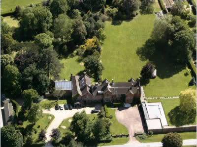Northfields House, Large Holiday House in West Sussex