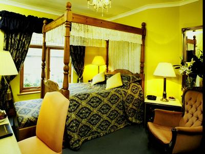 Hotel in Kingston upon Thames, England Hotel in Surrey, England