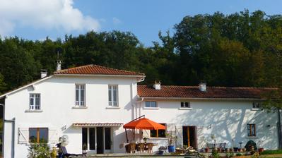 Le Froment B&B with Pool Pyrenees South West France