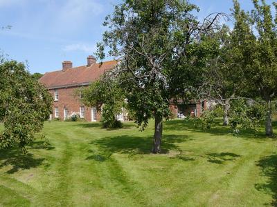 Holiday Cottage in Thornham, England Holiday Cottage in Norfolk, England