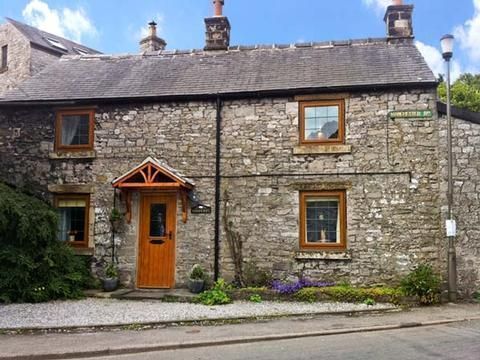Holiday Cottage in Tideswell, England Holiday Cottage in Derbyshire, England