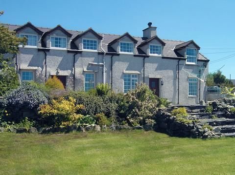 Holiday Cottage in Llanberis, Wales Holiday Cottage in Gwynedd, Wales