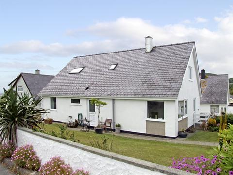 Holiday Cottage in Mynytho, Wales Holiday Cottage in Gwynedd, Wales