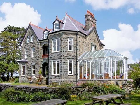 Holiday Cottage in Llanbedr, Wales Holiday Cottage in Gwynedd, Wales