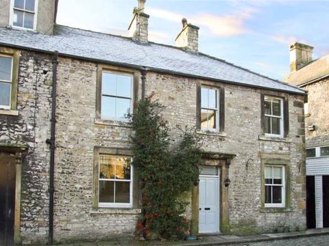Holiday Cottage in Tideswell, England Holiday Cottage in Derbyshire, England