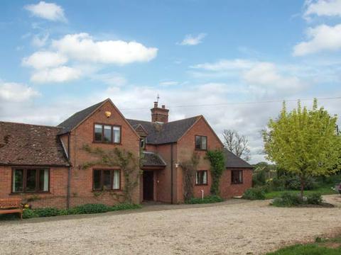 Holiday Cottage in Stratford-Upon-Avon, England Holiday Cottage in Warwickshire, England