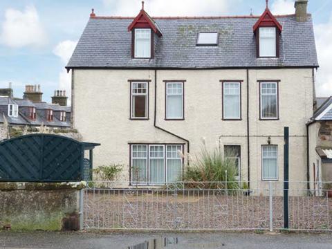 Holiday Cottage in Cullen, Scotland Holiday Cottage in Moray Region, Scotland