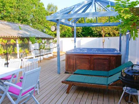 Holiday Cottage in Aberaeron, Wales Holiday Cottage in Ceredigion, Wales