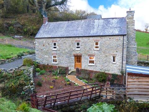 Holiday Cottage in Llanilar, Wales Holiday Cottage in Ceredigion, Wales