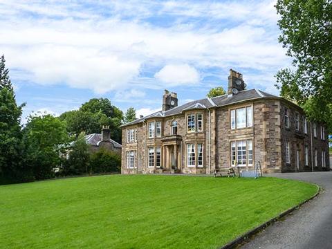 Holiday Cottage in Bridge of Allan, Scotland Holiday Cottage in Stirlingshire, Scotland