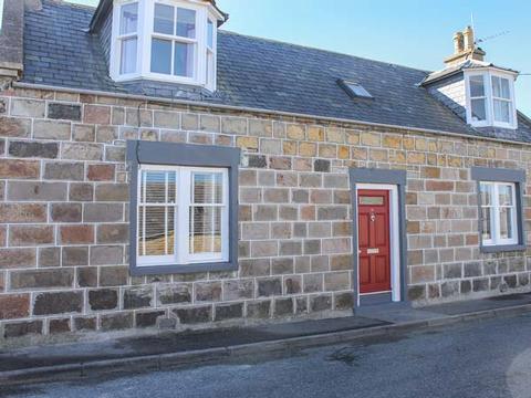 Holiday Cottage in Portknockie, Scotland Holiday Cottage in Moray Region, Scotland