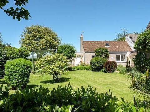 Holiday Cottage in Edzell, Scotland Holiday Cottage in Angus and Dundee, Scotland