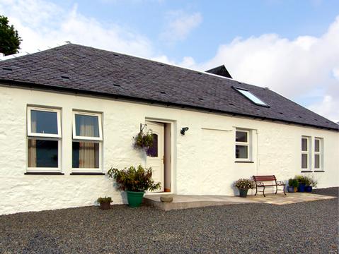 Holiday Cottage in Mauchline, Scotland Holiday Cottage in East Ayrshire, Scotland