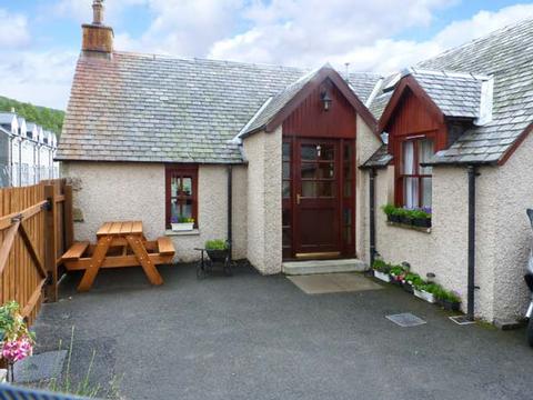 Holiday Cottage in Braemar, Scotland Holiday Cottage in Aberdeenshire, Scotland