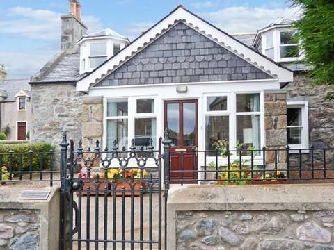 Holiday Cottage in Portsoy, Scotland Holiday Cottage in Aberdeenshire, Scotland