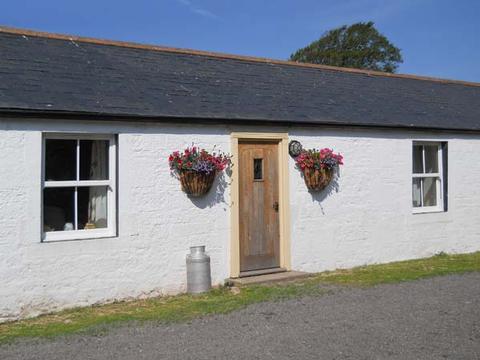 Holiday Cottage in Ruthwell, Scotland Holiday Cottage in Dumfries and Galloway, Scotland