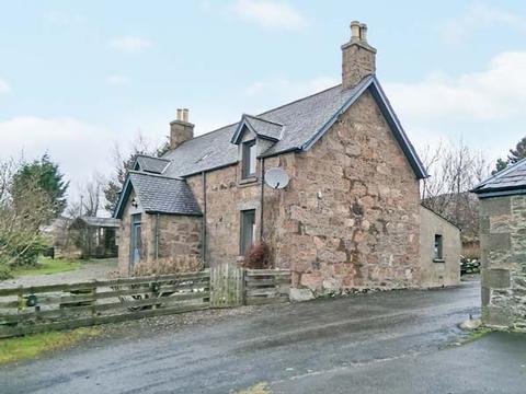 Holiday Cottage in Edzell, Scotland Holiday Cottage in Angus and Dundee, Scotland