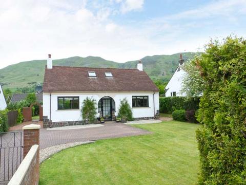 Holiday Cottage in Tillicoultry, Scotland Holiday Cottage in Clackmannanshire, Scotland