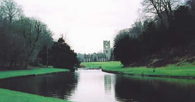 Fountains Abbey (c) Rob Shephard