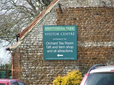 Snettisham Park © Rob Shephard 2008