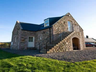 Topsy Turvy Pet Friendly Northumberland Cottage