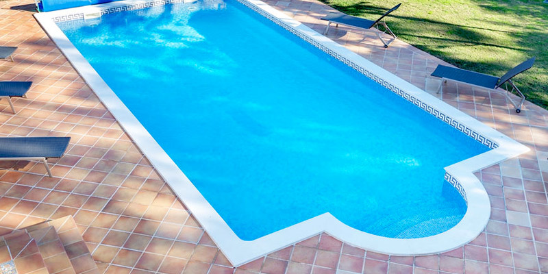 Holiday Accommodation With Swimming Pool