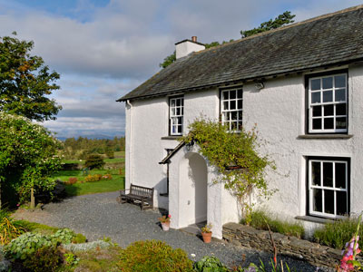 Holiday Accommodation Holiday Cottages Homes Villas Hotels Etc Are you trying to find out the location of website lovetoescape.com? holiday cottages