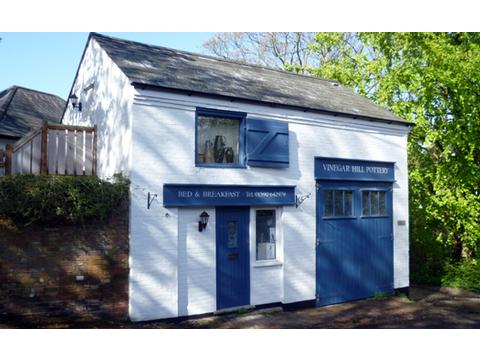 Art Gallery in Milford on Sea, England Art Gallery in Hampshire, England