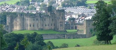 Stately Homes in Alnwick, England Stately Homes in Northumberland, England