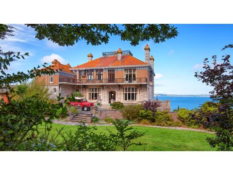 Holiday Home in Brixham, England Holiday Home in Devon, England