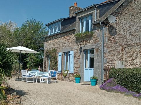 Holiday Cottage in St Helen, France Holiday Cottage in Cotes d'Armor, France
