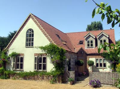 Mollys Den Self Catering Holiday Cottage Accommodation For Two Near Sa