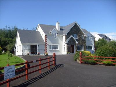 Hotel in Sneem, Ireland Hotel in County Kerry, Ireland
