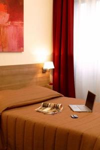 Holiday Home in Poitiers, France Holiday Home in Vienne, France