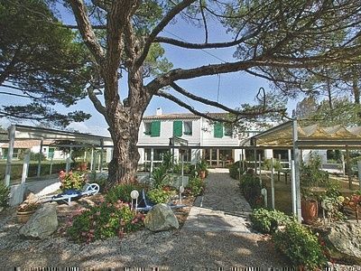 Hotel in Ars-En-Re, France Hotel in Charente-Maritime, France