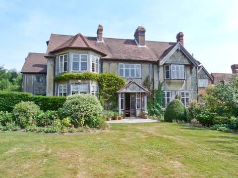 Holiday Cottage in Chiddingstone, England Holiday Cottage in Kent, England