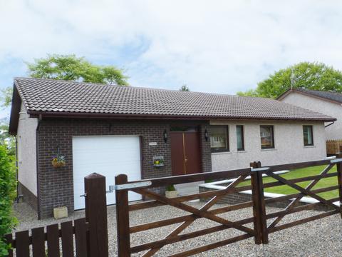 Holiday Cottage in Forth, Scotland Holiday Cottage in South Lanarkshire, Scotland