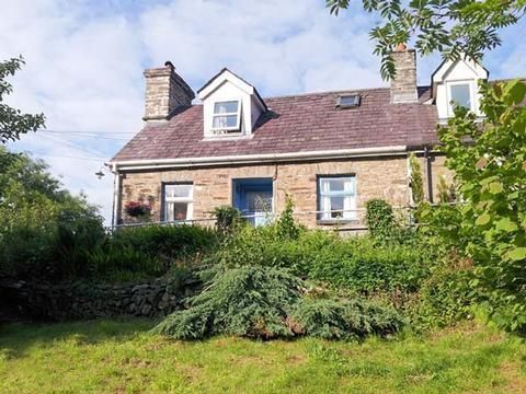 Holiday Cottage in Newcastle Emlyn, Wales Holiday Cottage in Ceredigion, Wales