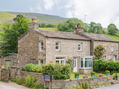 Holiday Cottage in Hardraw, England Holiday Cottage in West Yorkshire, England