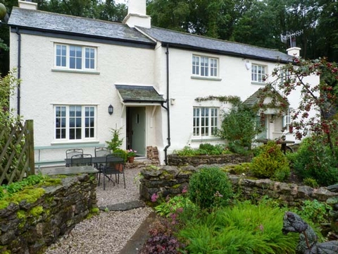 Holiday Cottage in Hale, England Holiday Cottage in , England