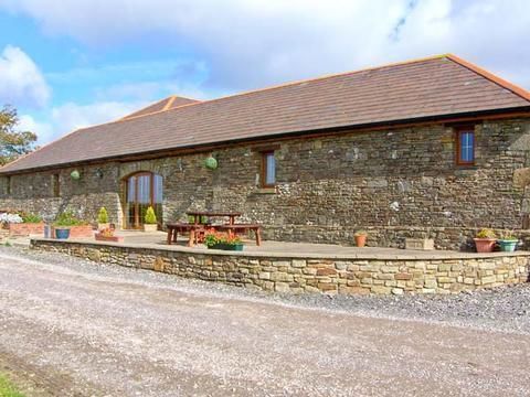 Holiday Cottage in Llanmorlais, Wales Holiday Cottage in Swansea, Wales