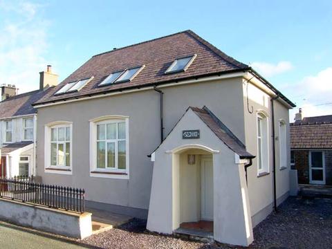Holiday Cottage in Y Felinheli, Wales Holiday Cottage in Gwynedd, Wales