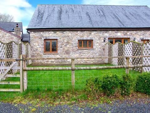 Holiday Cottage in Gilwern, Wales Holiday Cottage in Monmouthshire, Wales