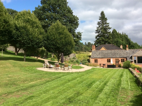 Holiday Cottage in Llanyblodwel, England Holiday Cottage in Shropshire, England