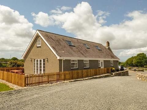 Holiday Cottage in Caeathro, Wales Holiday Cottage in Gwynedd, Wales