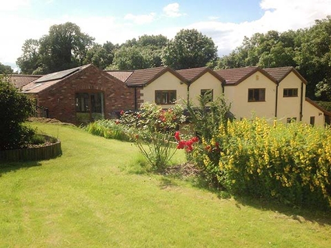 Holiday Cottage in Golden Valley, England Holiday Cottage in Derbyshire, England