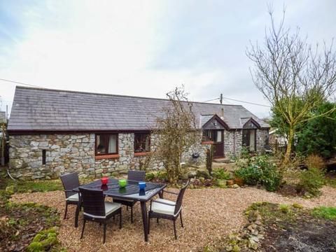 Holiday Cottage in Scurlage, Wales Holiday Cottage in Swansea, Wales