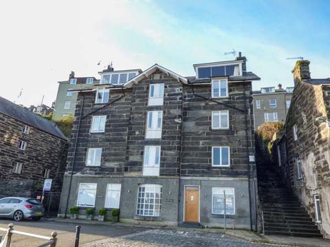 Holiday Cottage in Porthmadog, Wales Holiday Cottage in Gwynedd, Wales