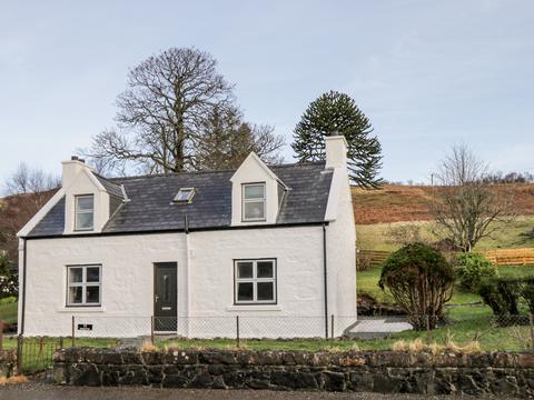 Holiday Cottage in Portree, Scotland Holiday Cottage in The Highlands, Scotland