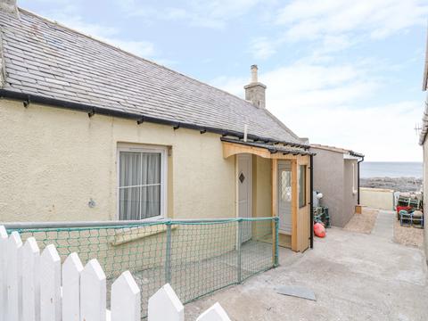 Holiday Cottage in Rosehearty, Scotland Holiday Cottage in Aberdeenshire, Scotland